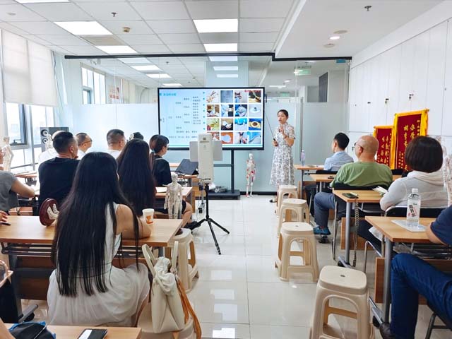 中醫(yī)師承，確有專長七月線下課——經(jīng)絡(luò)腧穴-人體小藥箱